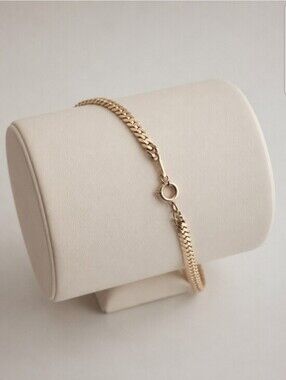 Vintage Quiet Luxury Gold Tone Herringbone Flat Chain Minimalist  Bracelet